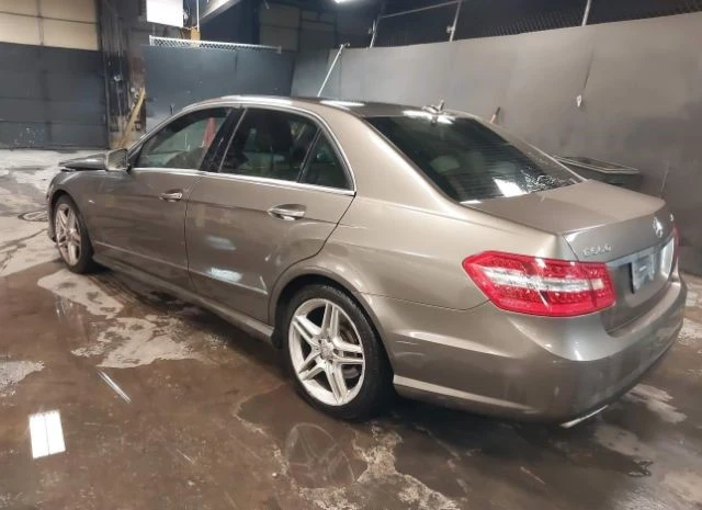 Mercedes-Benz E 500 4MATIC* AMG* Harman/Kardon* Keyless* Обдух* Подгре, снимка 3 - Автомобили и джипове - 48877043