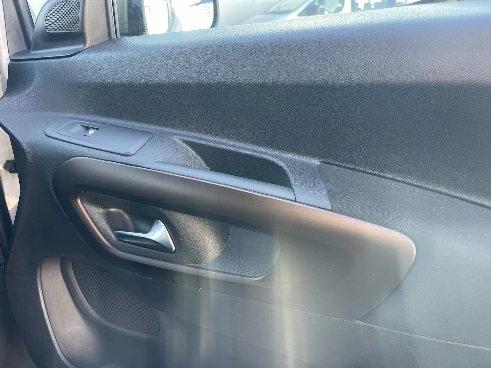 Peugeot Rifter MPV Long GT Line 1.5 BlueHDI 130 EAT8 E6.2 | Mobile.bg � ����������� 12