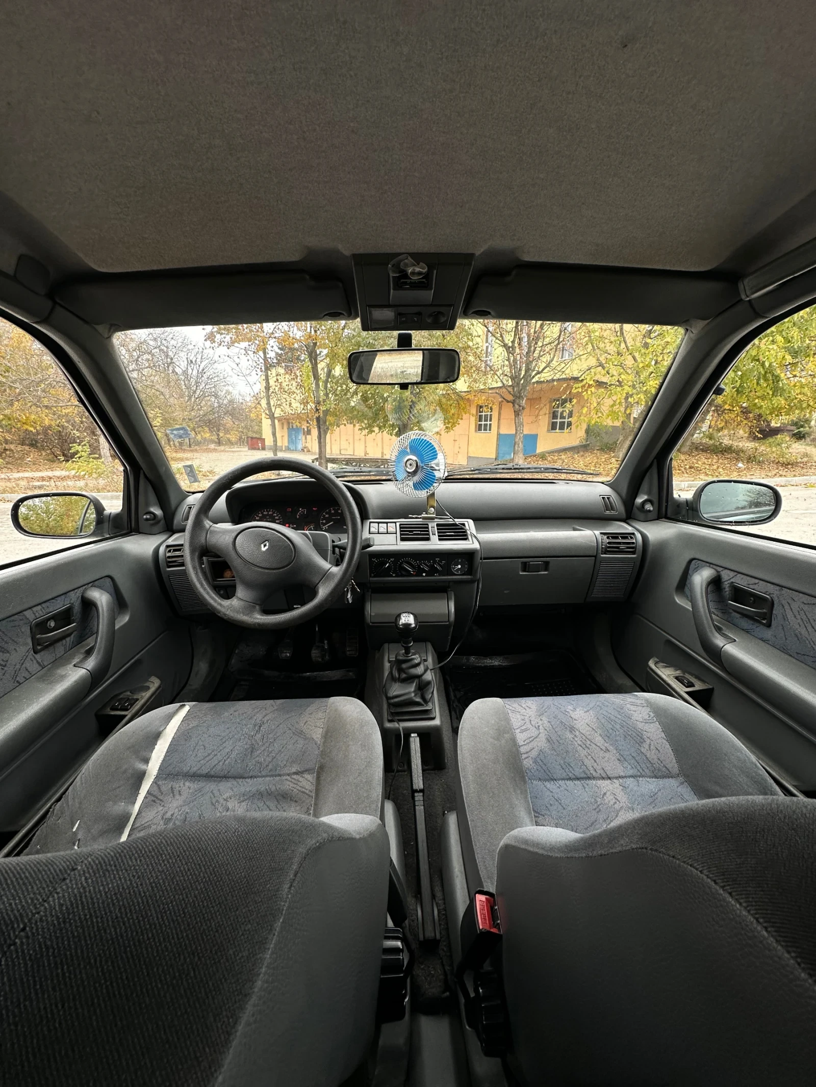 Renault Clio  - изображение 7