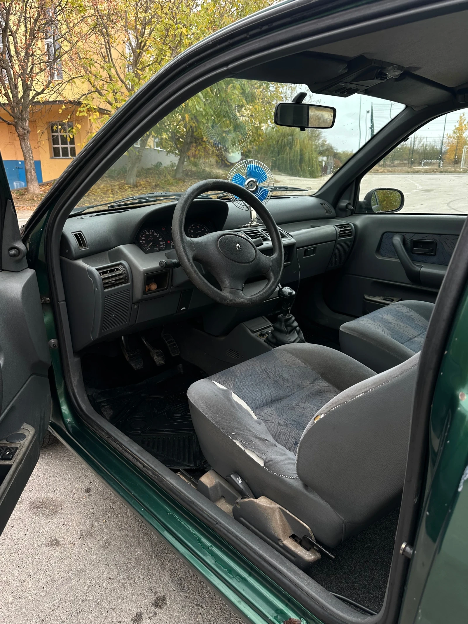 Renault Clio  - изображение 6