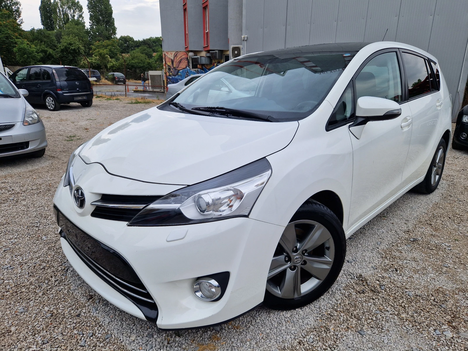 Toyota Verso 1.6D4d/7места | Mobile.bg — изображение 1