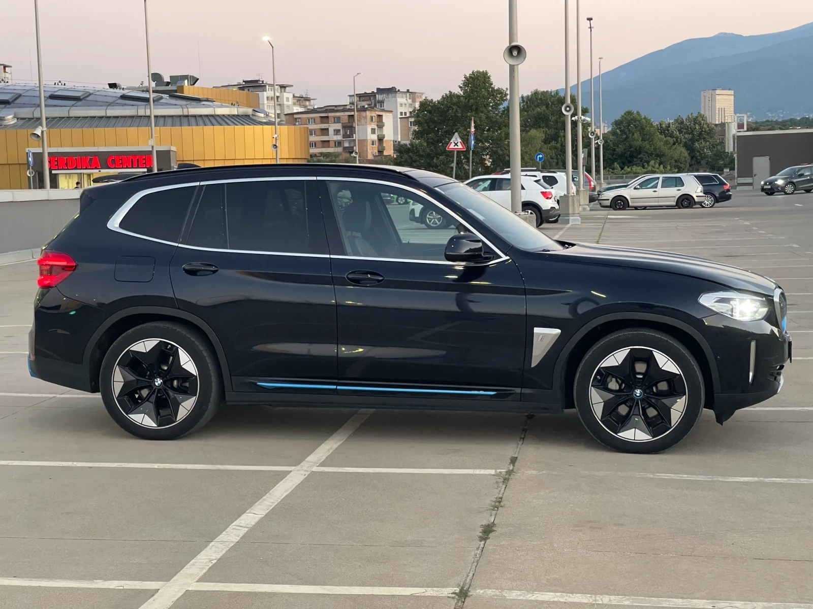 BMW iX3 M-spost/ Pano/  - изображение 5