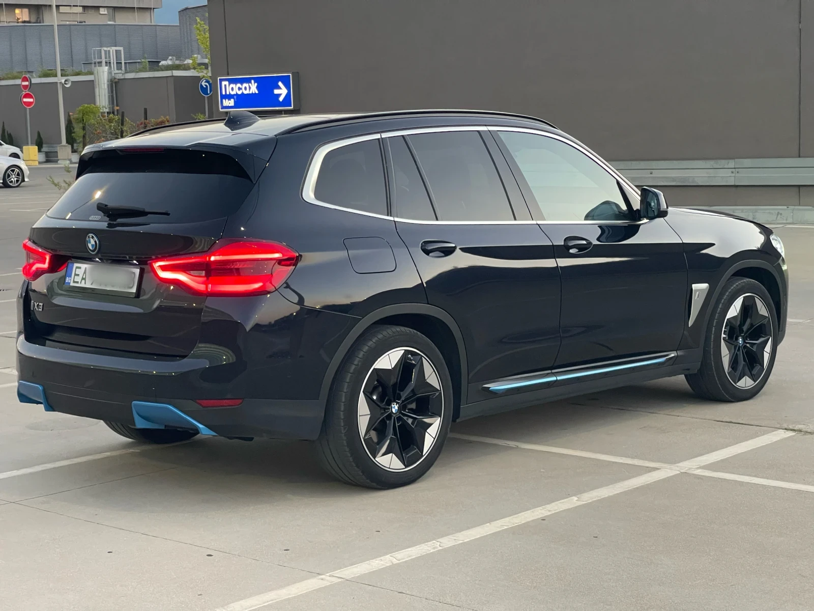 BMW iX3 M-spost/ Pano/  - изображение 8