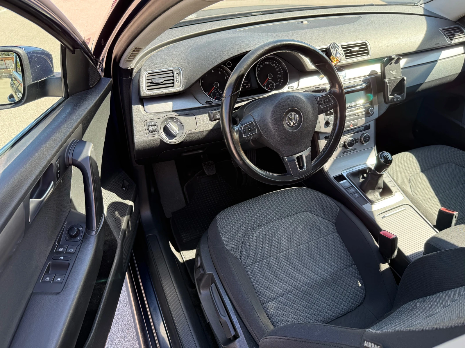 VW Passat 1.4 TSI/ECOFUEL/ ТОП СЪСТОЯНИЕ ! ! ! - изображение 10