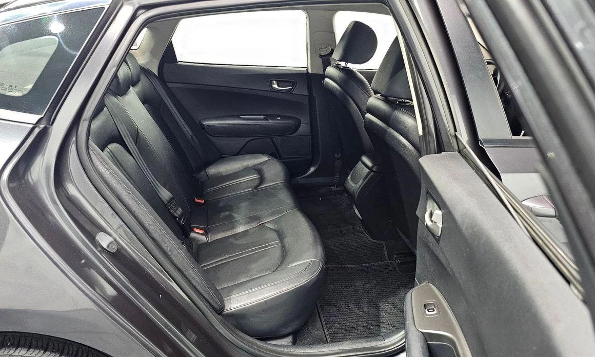 Kia K5 | Mobile.bg   11