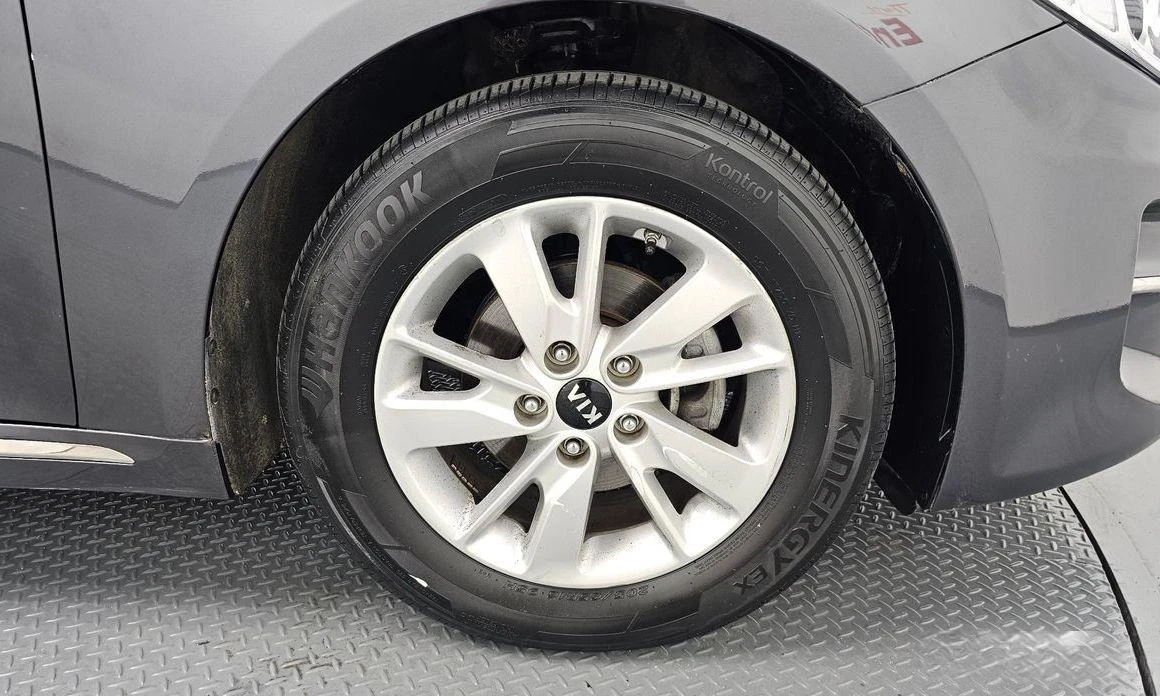 Kia K5  - изображение 5