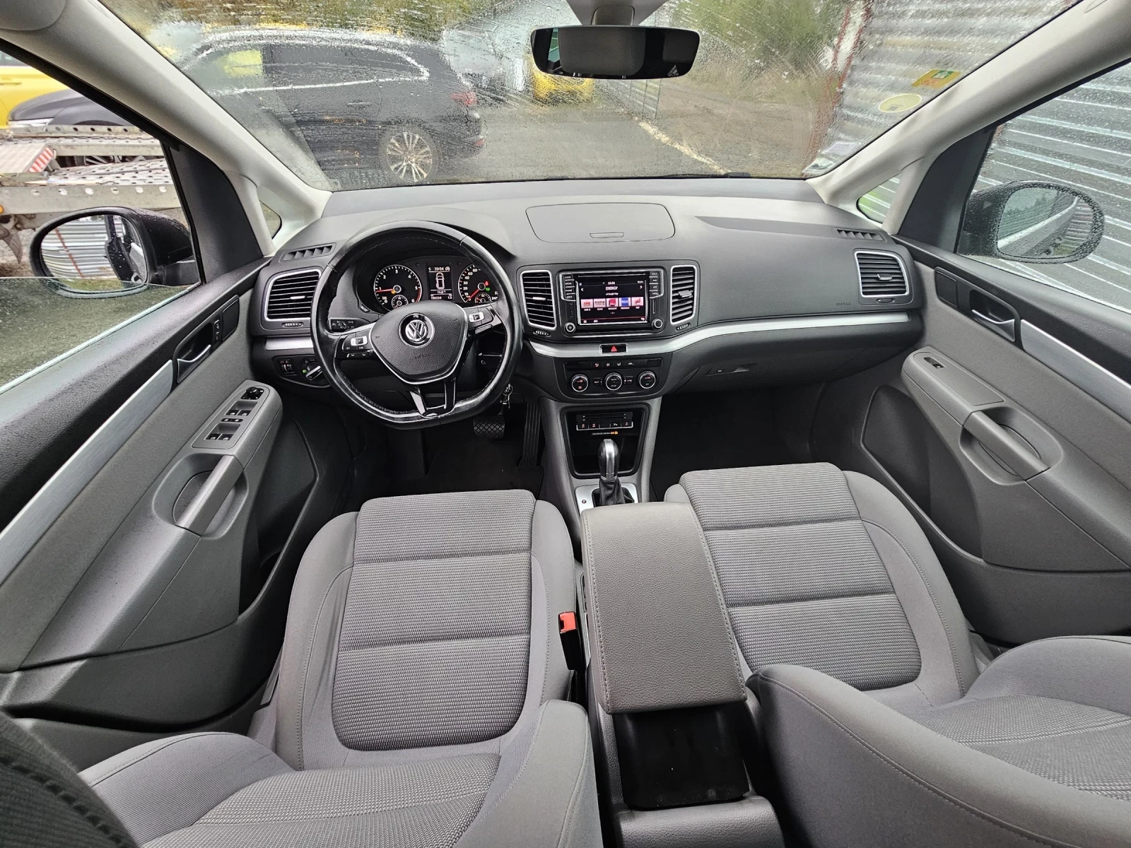 VW Sharan 2.0TDI DSG 7места | Mobile.bg — изображение 11