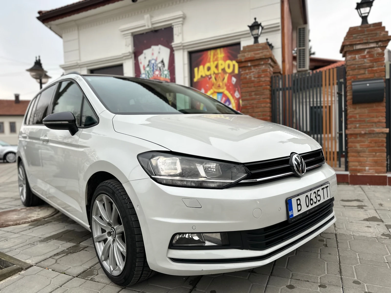 VW Touran 2.0 | Mobile.bg   3