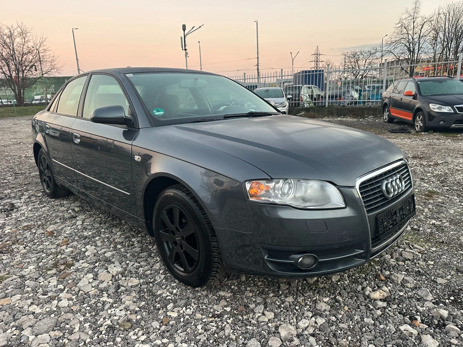 Audi A4 2.0I 131kc AUTOMAT TOPPP | Mobile.bg � ����������� 1
