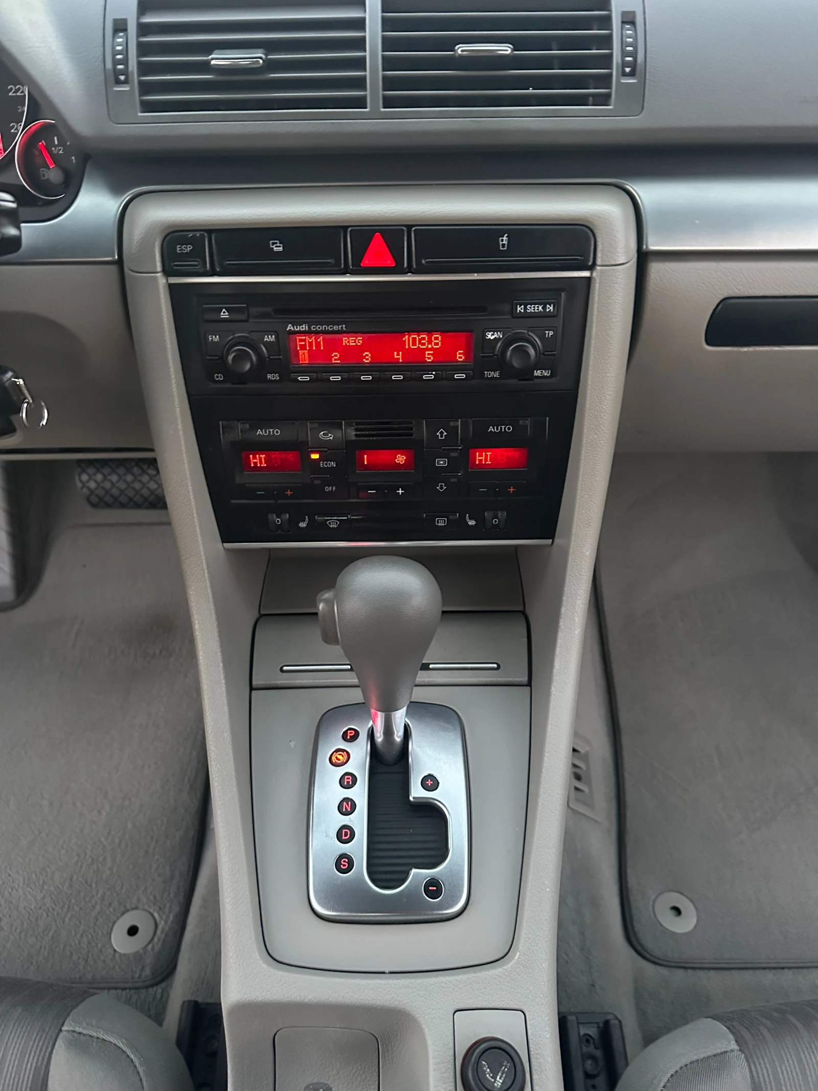 Audi A4 2.0I 131kc AUTOMAT TOPPP | Mobile.bg � ����������� 12