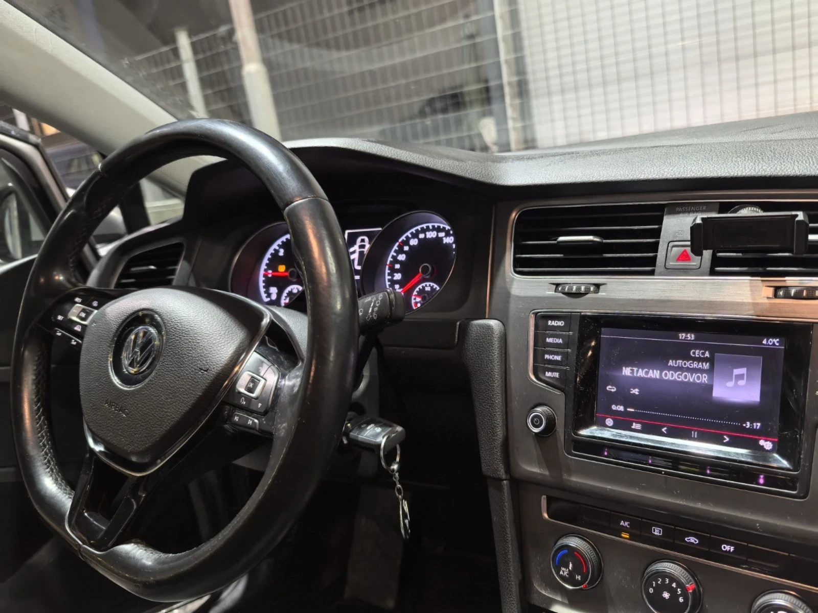 VW Golf 1.6 TDI  | Mobile.bg � ����������� 13