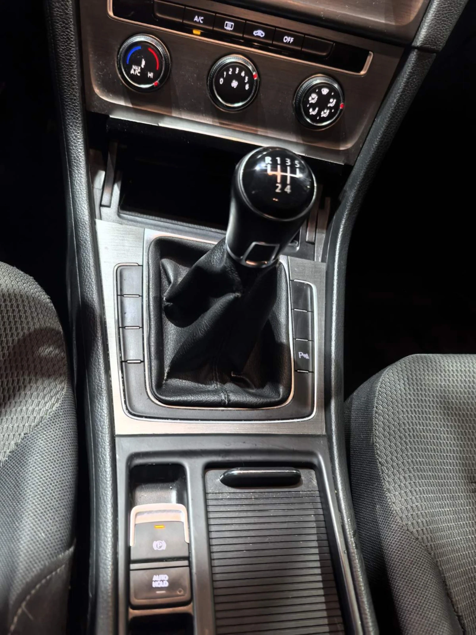 VW Golf 1.6 TDI  | Mobile.bg � ����������� 15