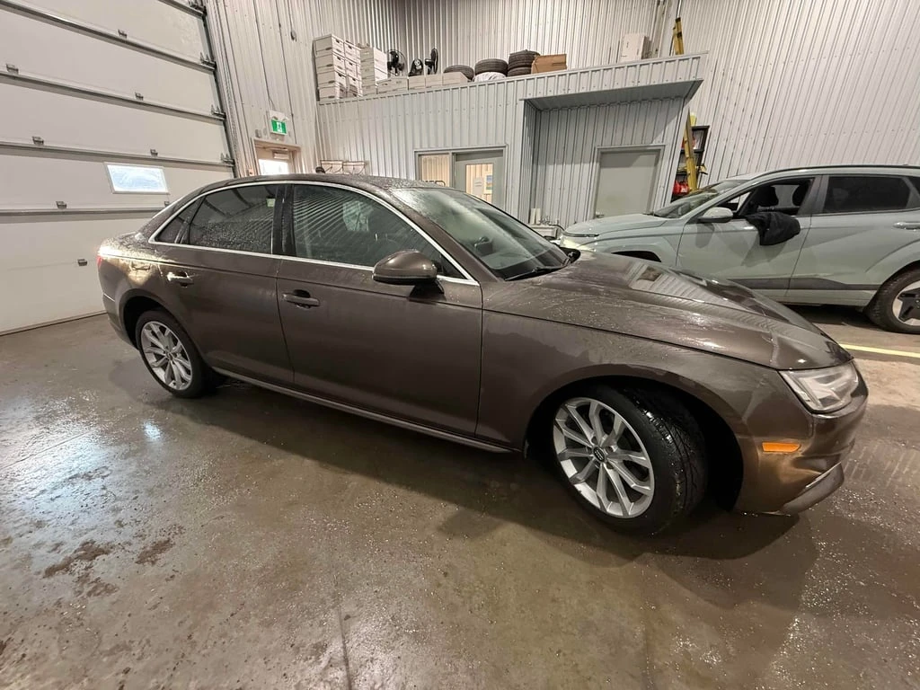 Audi A4 * Progressiv * CARFAX * ���� �� �� | Mobile.bg � ����������� 3