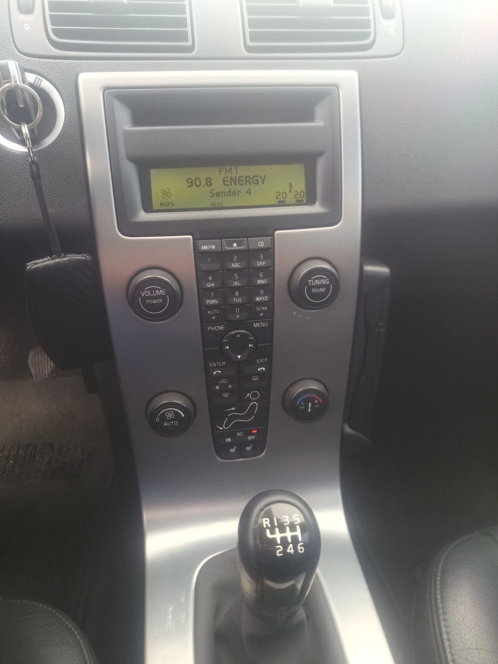 Volvo V50 2000D/136 к.с, снимка 12 - Автомобили и джипове - 54033228