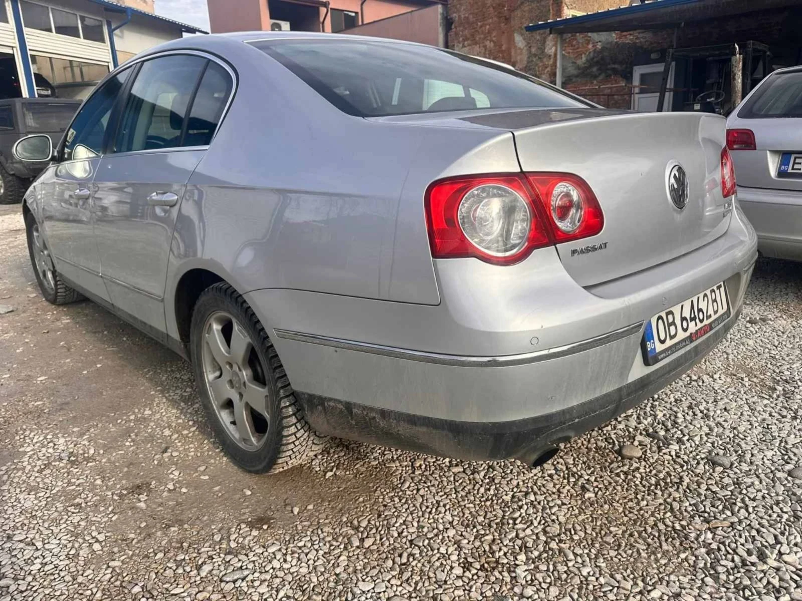 VW Passat 3.2  V6 FSI 4motion, снимка 5 - Автомобили и джипове - 54220844