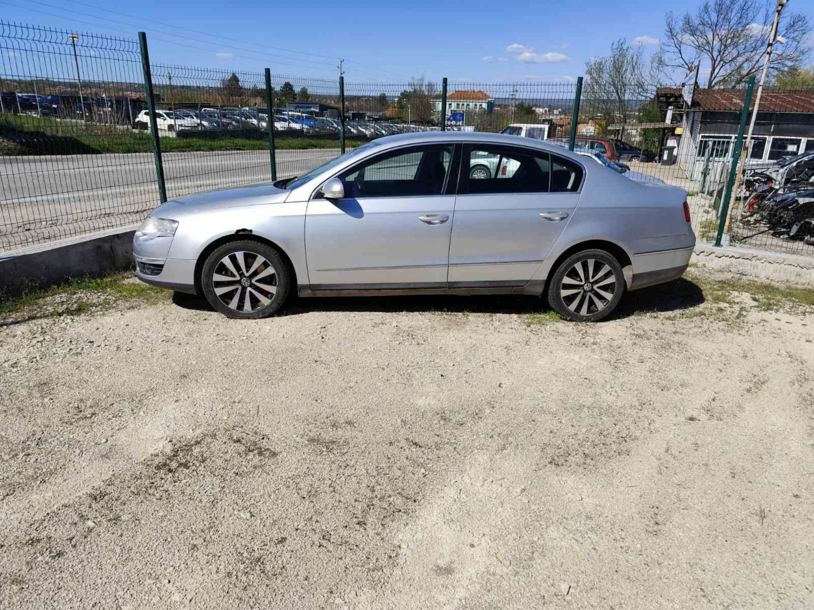 VW Passat 3.2  V6 FSI 4motion, снимка 6 - Автомобили и джипове - 54220844