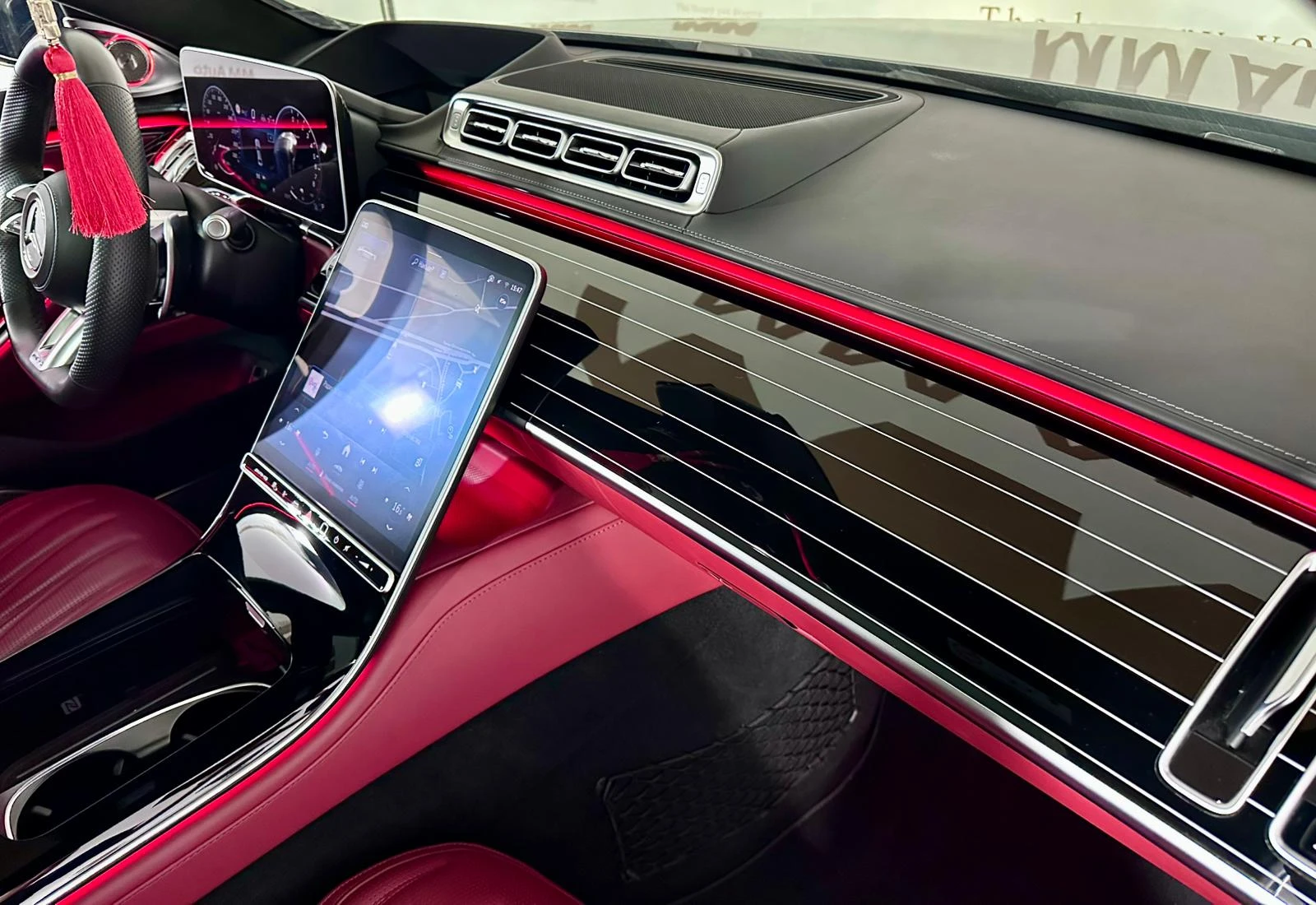 Mercedes-Benz S 63 AMG e-Perf.* Carbon* TV* HuD* 4D Burm* PPF* Гаранция, снимка 10 - Автомобили и джипове - 54604531