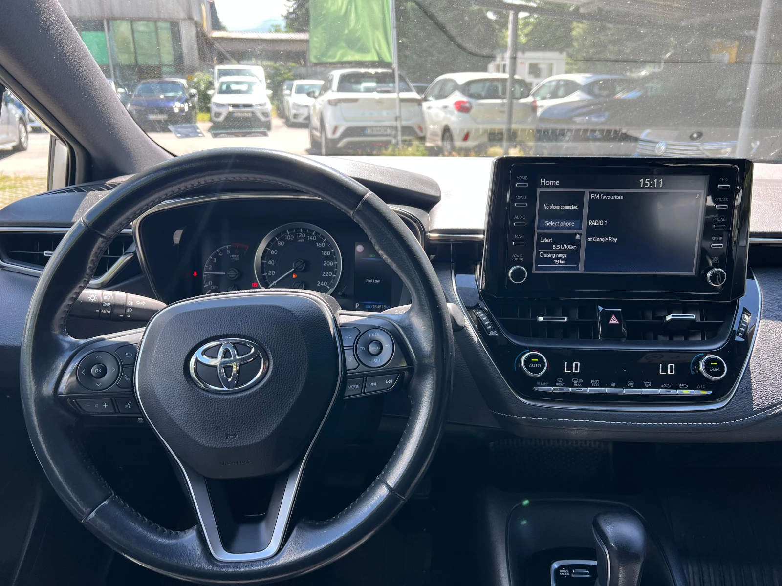 Toyota Corolla 1.8 HYBRID, снимка 9 - Автомобили и джипове - 54958713