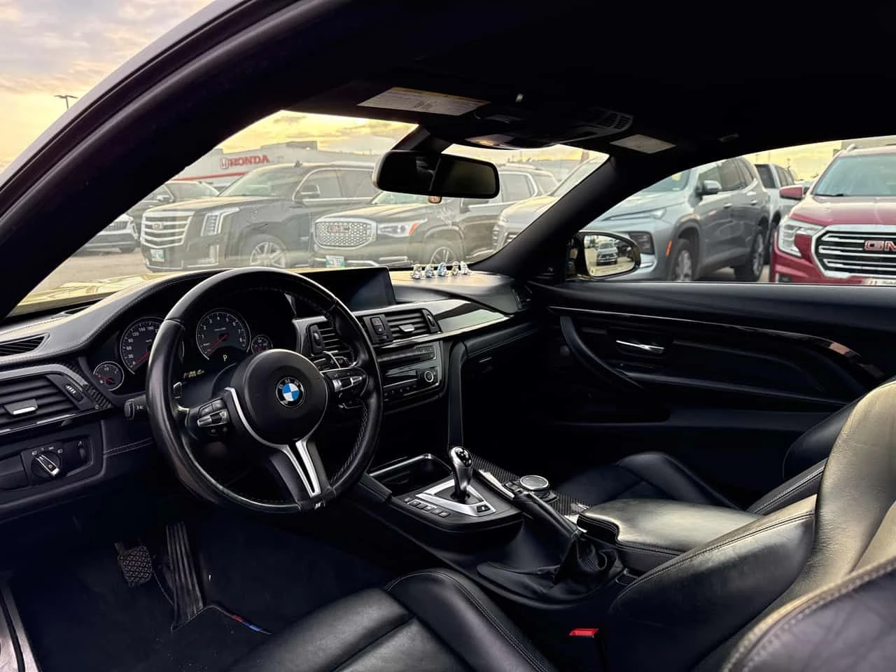 BMW M4 * 2dr Cpe * АВТОКРЕДИТ БЕЗ ПЪРВОНАЧАЛНА ВНОСКА* , снимка 5 - Автомобили и джипове - 55217376
