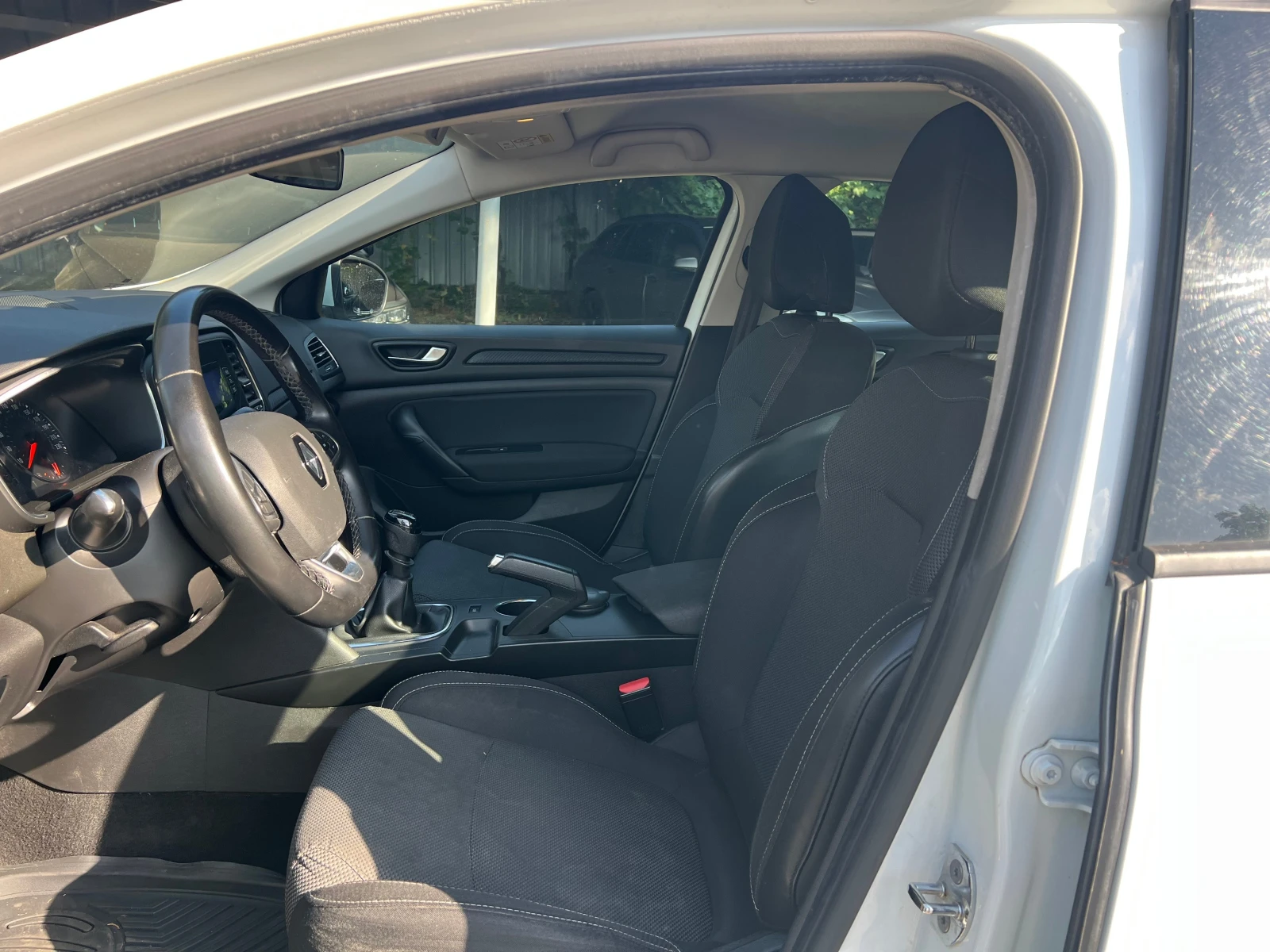Renault Megane Tce 115 k.� 6�� + 5 ���� ������� | Mobile.bg � ����������� 10