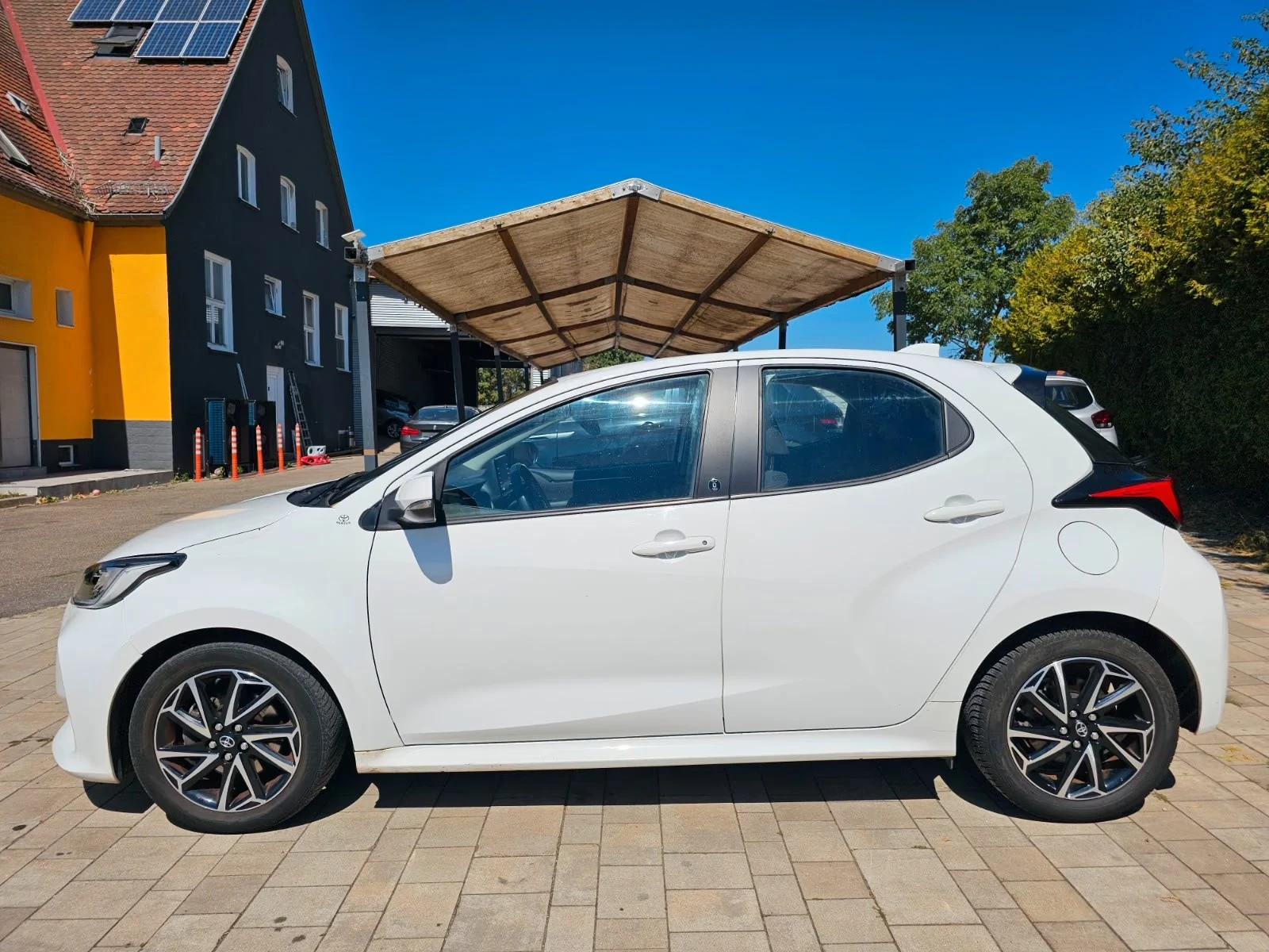 Toyota Yaris Hybrid Team Deutschland | Mobile.bg � ����������� 3