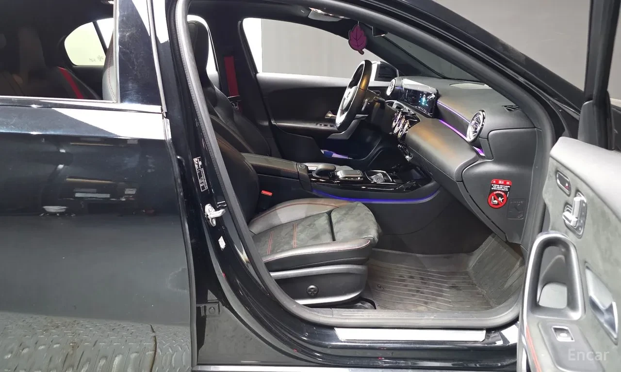 Mercedes-Benz A45 AMG burmester* multibeam led* Parking Assist, снимка 10 - Автомобили и джипове - 55805947