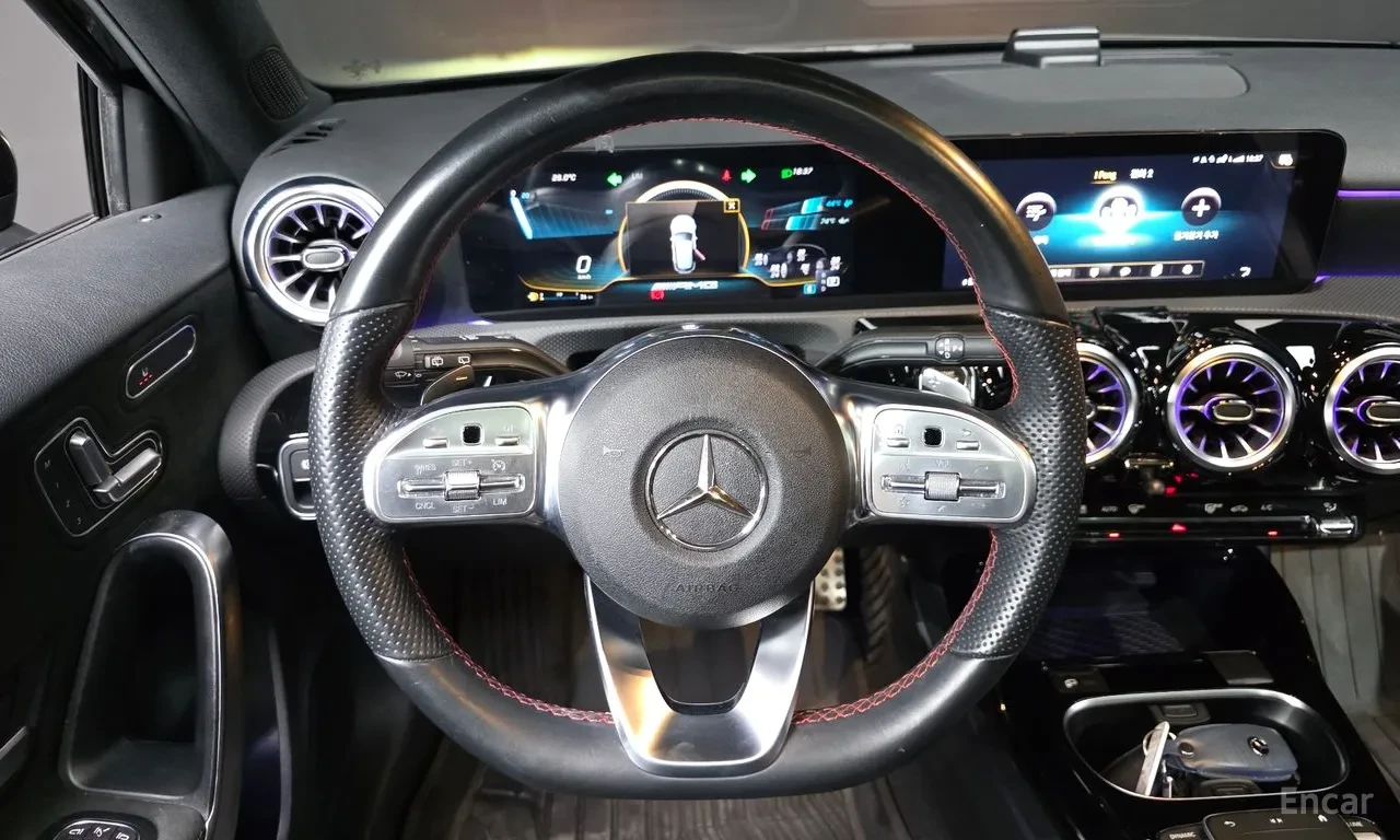 Mercedes-Benz A45 AMG burmester* multibeam led* Parking Assist, снимка 12 - Автомобили и джипове - 55805947