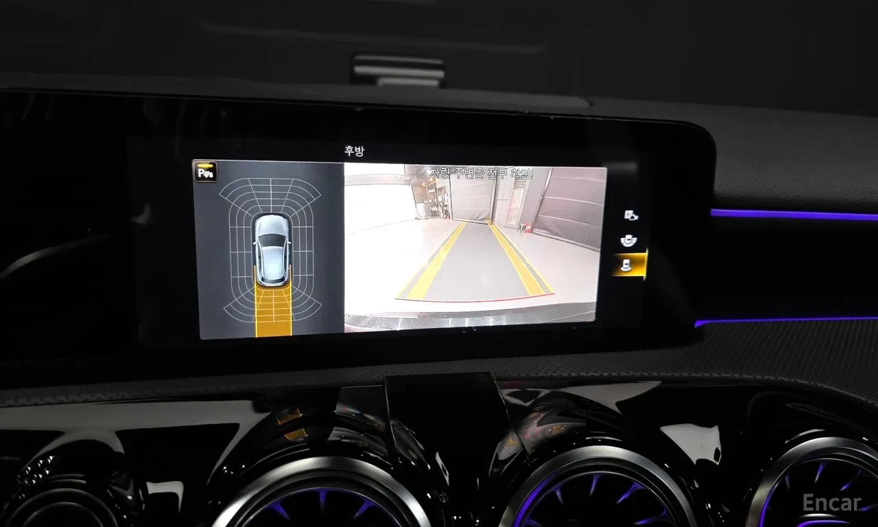 Mercedes-Benz A45 AMG burmester* multibeam led* Parking Assist, снимка 13 - Автомобили и джипове - 55805947