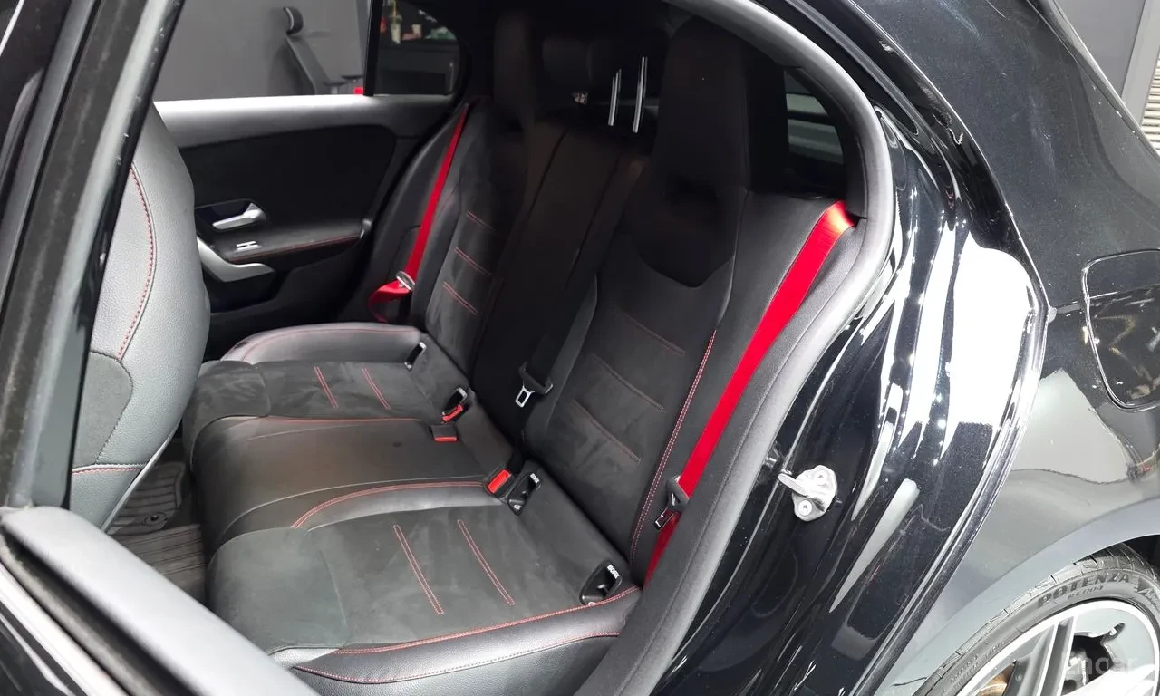 Mercedes-Benz A45 AMG burmester* multibeam led* Parking Assist, снимка 9 - Автомобили и джипове - 55805947