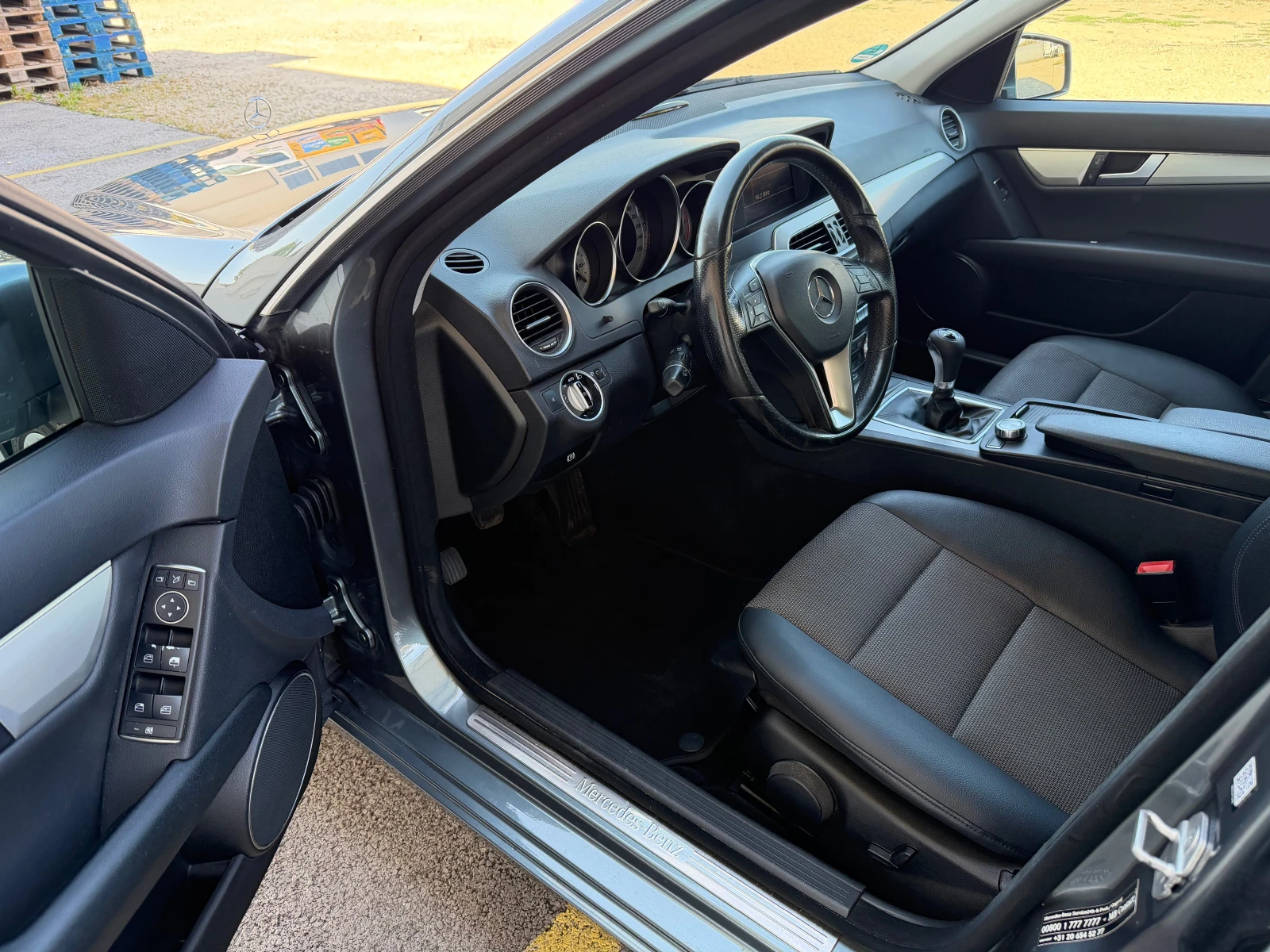 Mercedes-Benz C 180 2.2CDI avangarde, снимка 7 - Автомобили и джипове - 56159110