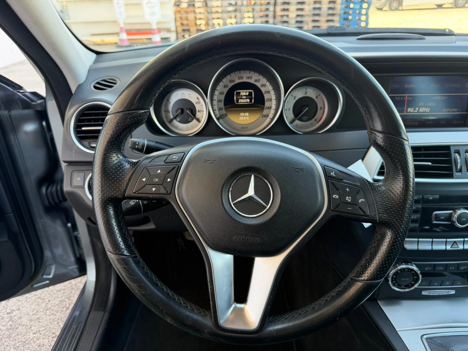 Mercedes-Benz C 180 2.2CDI avangarde, снимка 12 - Автомобили и джипове - 56159110