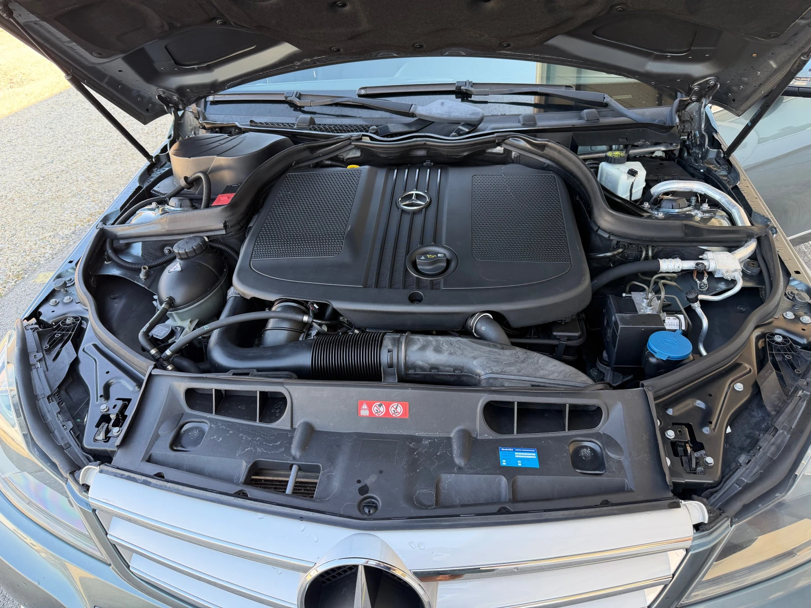 Mercedes-Benz C 180 2.2CDI avangarde, снимка 16 - Автомобили и джипове - 56159110