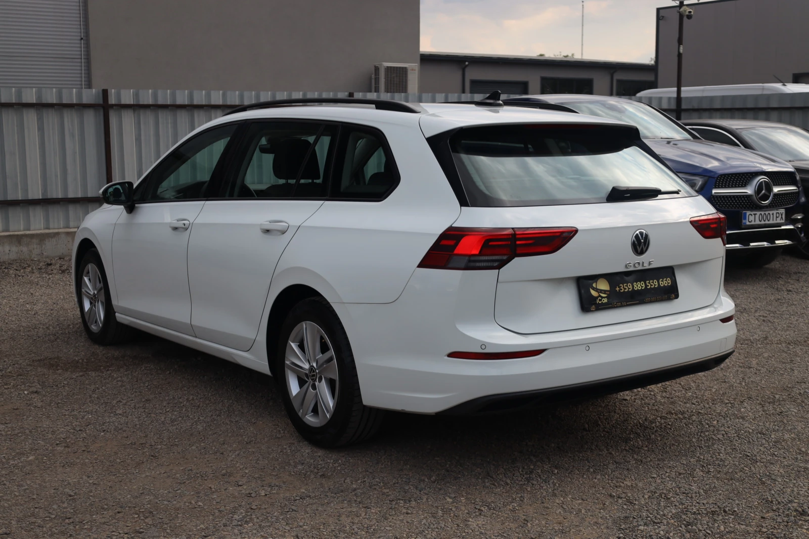 VW Golf Variant VIII 2.0TDI ACC Virtual KeyStart PDC Lane, снимка 6 - Автомобили и джипове - 56165879