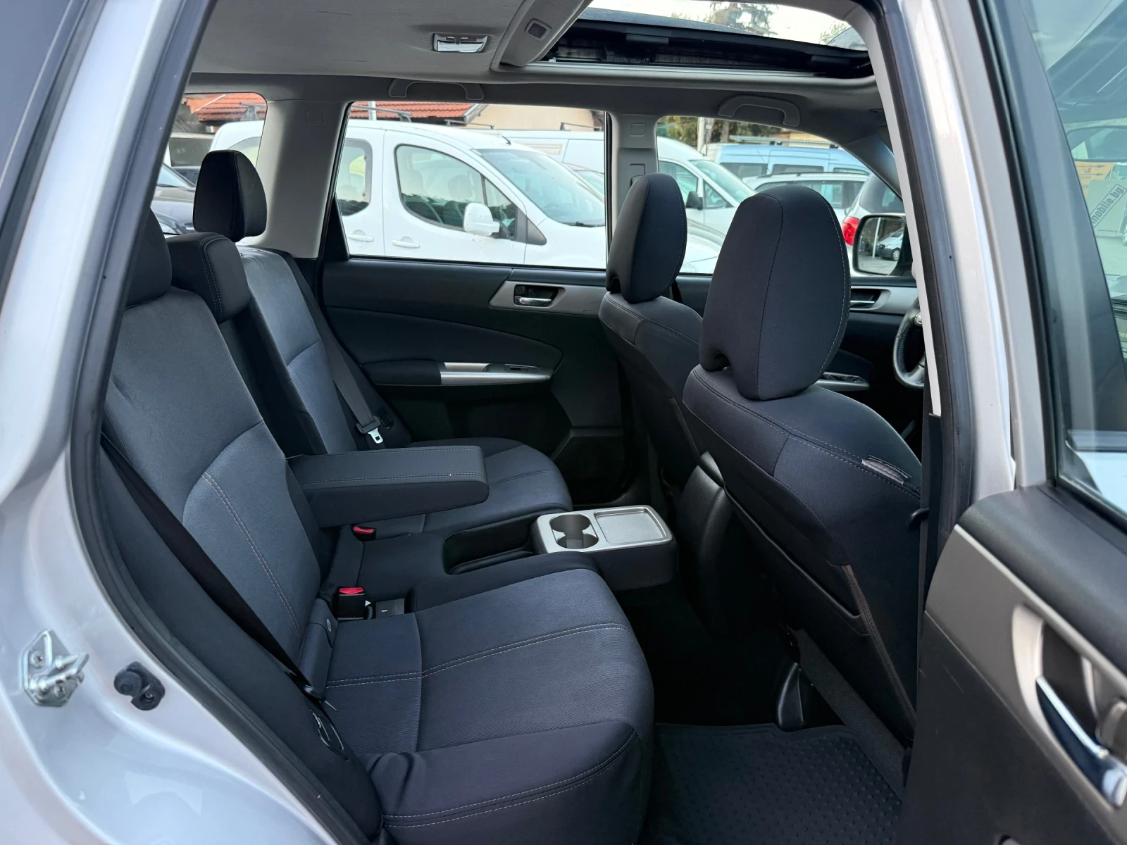 Subaru Forester 2.0D ЛИЗИНГ 4Х4, снимка 14 - Автомобили и джипове - 56207531