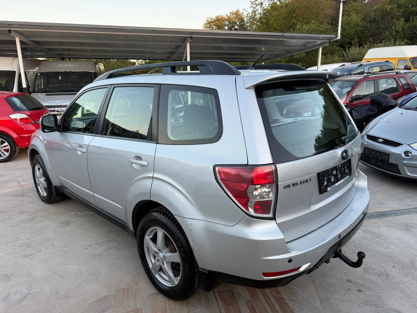 Subaru Forester 2.0D ЛИЗИНГ 4Х4, снимка 7 - Автомобили и джипове - 56207531