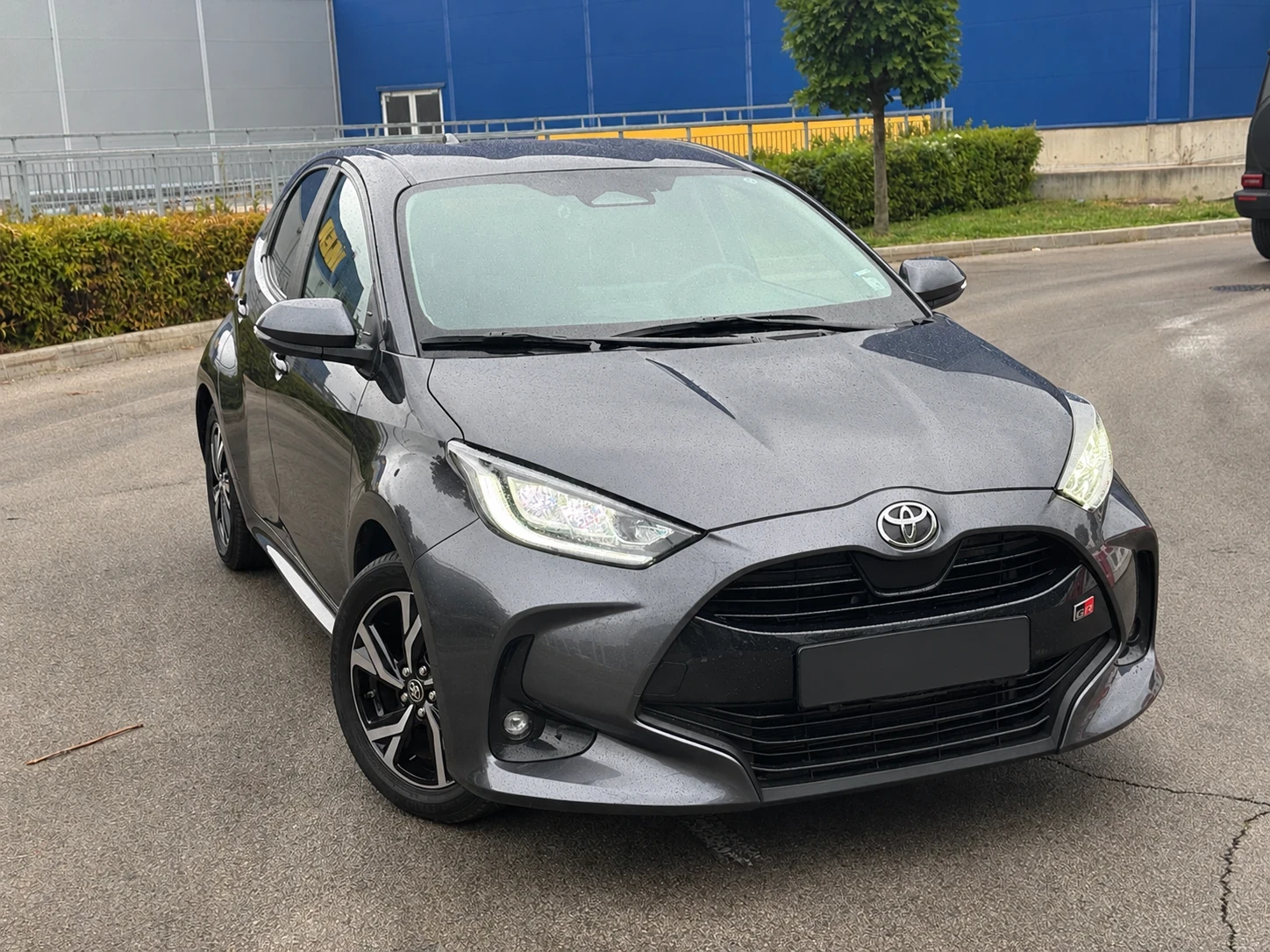 Toyota Yaris 1.5 HSD -116�.�. �������� | Mobile.bg � ����������� 3