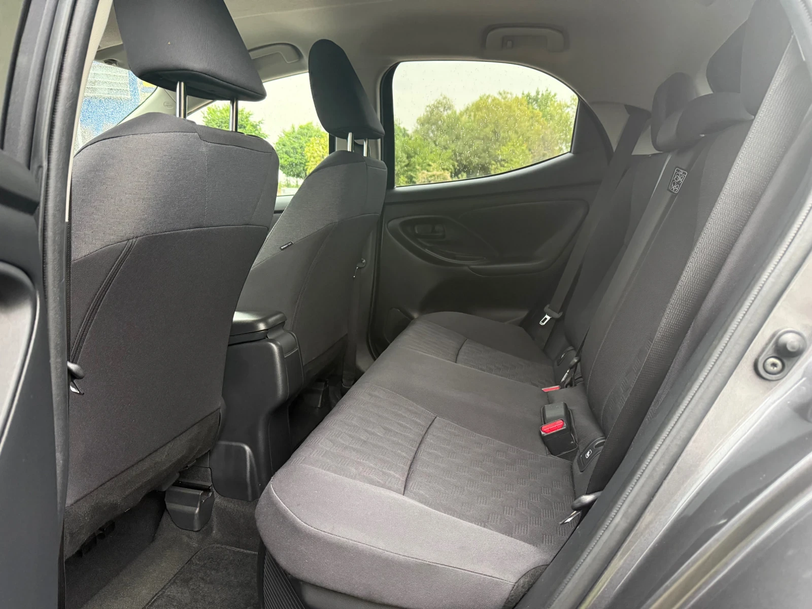 Toyota Yaris 1.5 HSD -116�.�. �������� | Mobile.bg � ����������� 15