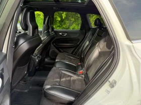 Volvo XC60 R-Design AWD Navigation/Pano Sunroof/Leather/Camer, снимка 15