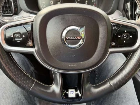 Volvo XC60 R-Design AWD Navigation/Pano Sunroof/Leather/Camer, снимка 8