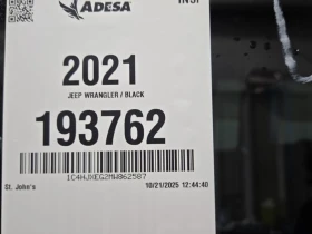 Jeep Wrangler * UNLIMITED SAHARA * CARFAX *    | Mobile.bg    14