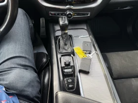 Volvo XC60 R-Design AWD Navigation/Pano Sunroof/Leather/Camer - 19299 € / 37745.56 лв. - 51010280 10
