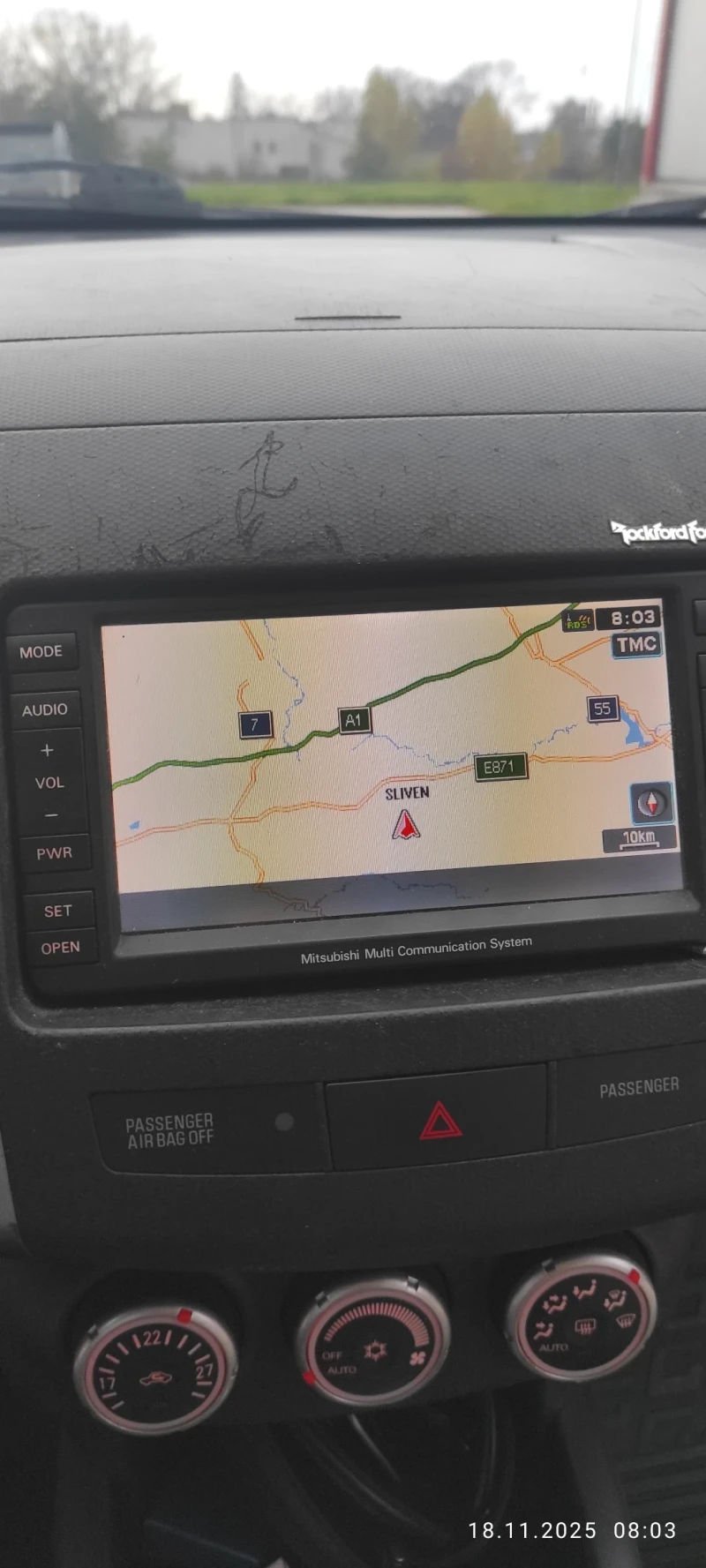 Mitsubishi Outlander, снимка 3 - Автомобили и джипове - 52605506