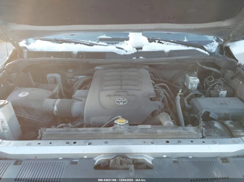 Toyota Tundra 4.6L V-8 DOHC, VVT, 310HP 4X4 Drive, снимка 16 - Автомобили и джипове - 52775550