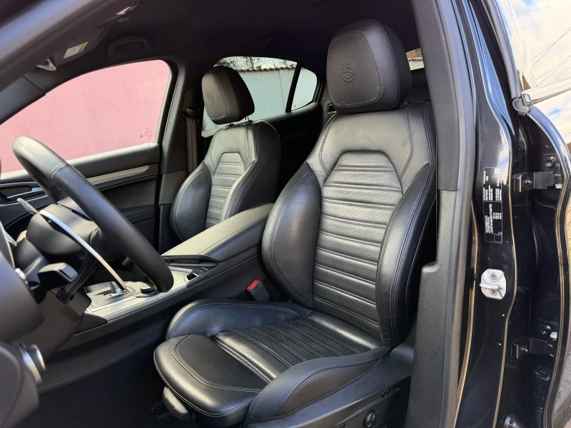 Alfa Romeo Stelvio VELOCE Q4 Внос Швейцария, снимка 15 - Автомобили и джипове - 53443431