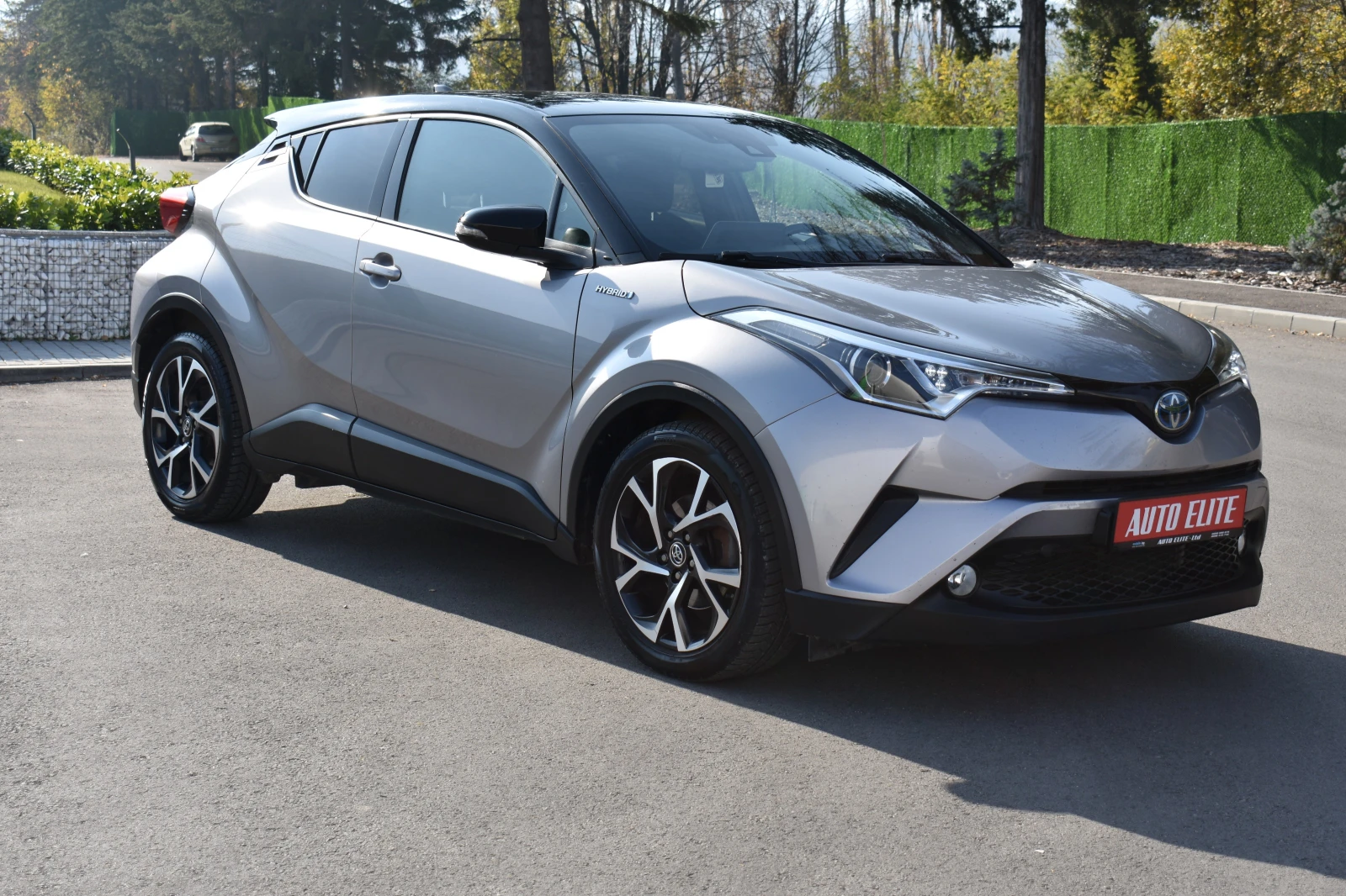 Toyota C-HR 1.8HYBRID/KEYLESSGO/EURO6B/ПЕРФЕКТНА!!! - изображение 2