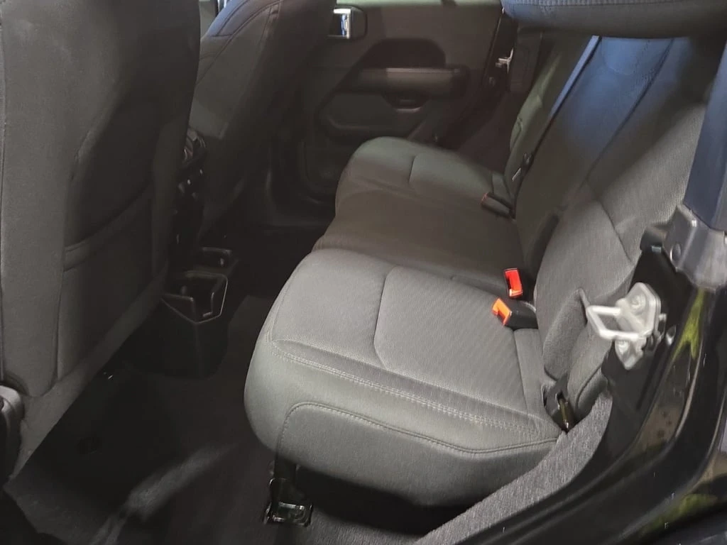 Jeep Wrangler * UNLIMITED SAHARA * CARFAX *    | Mobile.bg   11