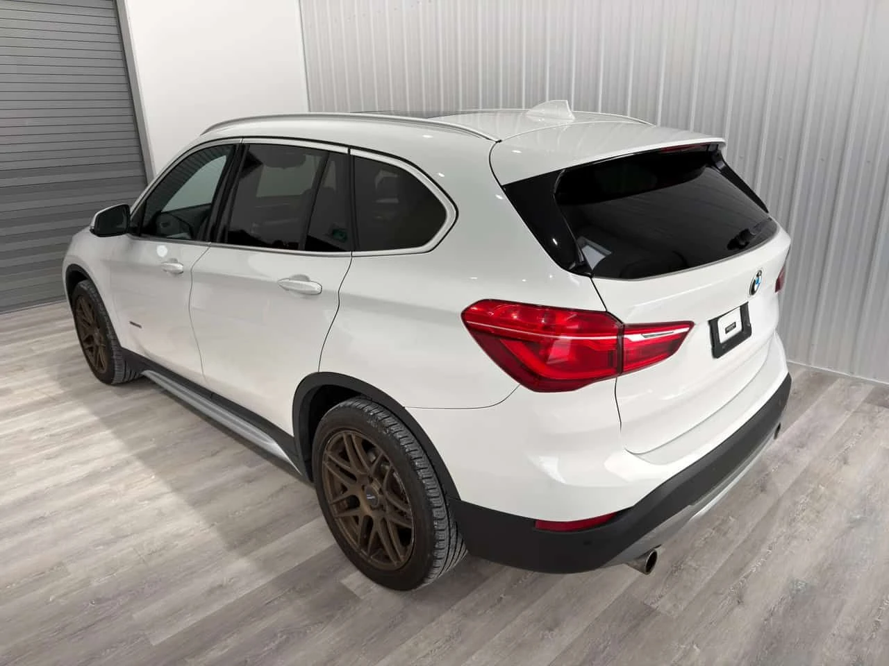 BMW X1 xDrive28i/KEYLESS/ПАНОРАМА/ПОДГРЕВИ - изображение 7