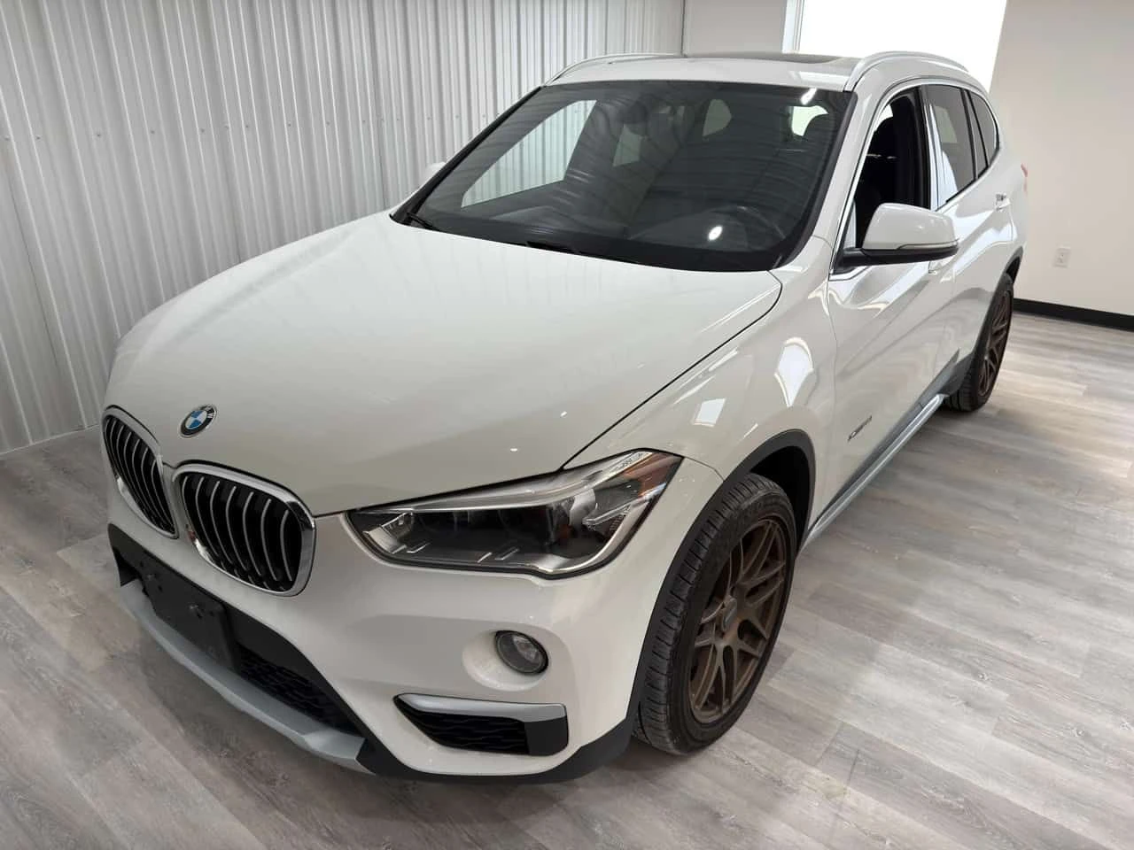 BMW X1 xDrive28i/KEYLESS/��������/�������� | Mobile.bg � ����������� 1