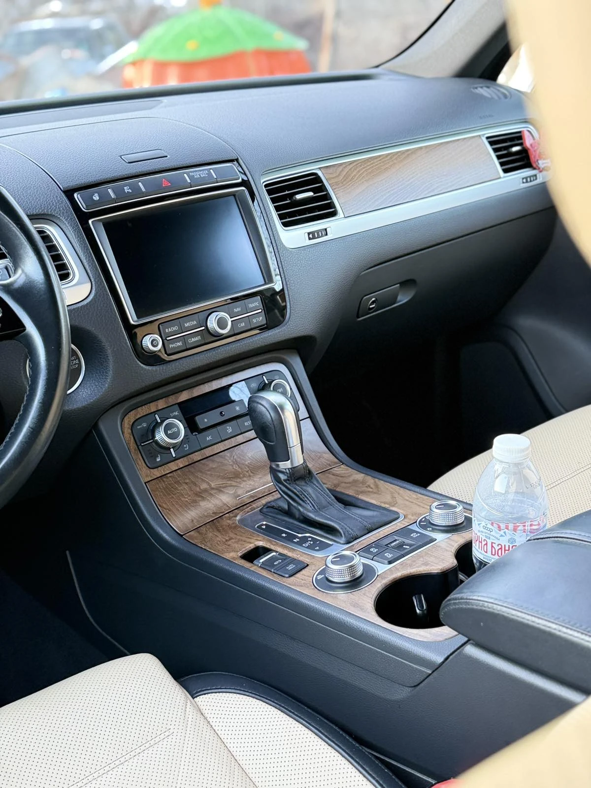 VW Touareg EXCLUSIVE ГАРАНЦИЯ, снимка 7 - Автомобили и джипове - 53933170