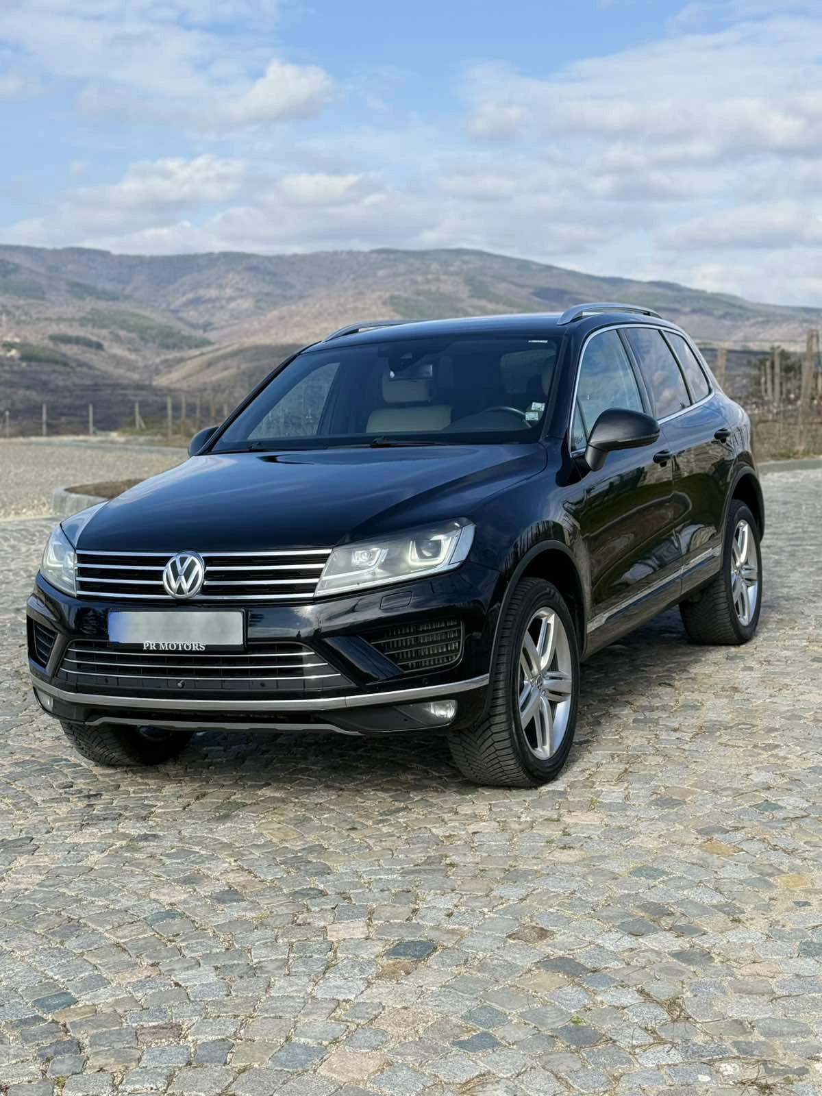 VW Touareg EXCLUSIVE ГАРАНЦИЯ, снимка 3 - Автомобили и джипове - 53933170